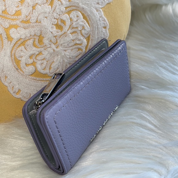 Marc Jacobs wallet - Picture 3 of 7
